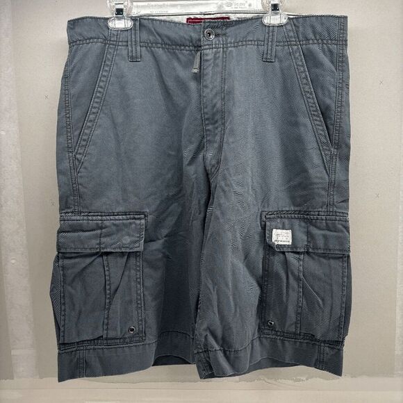 Vintage Levi’s Grey Chino Cargo Shorts Size 36Wx14x11" Y2K EUC - Picture 1 of 6